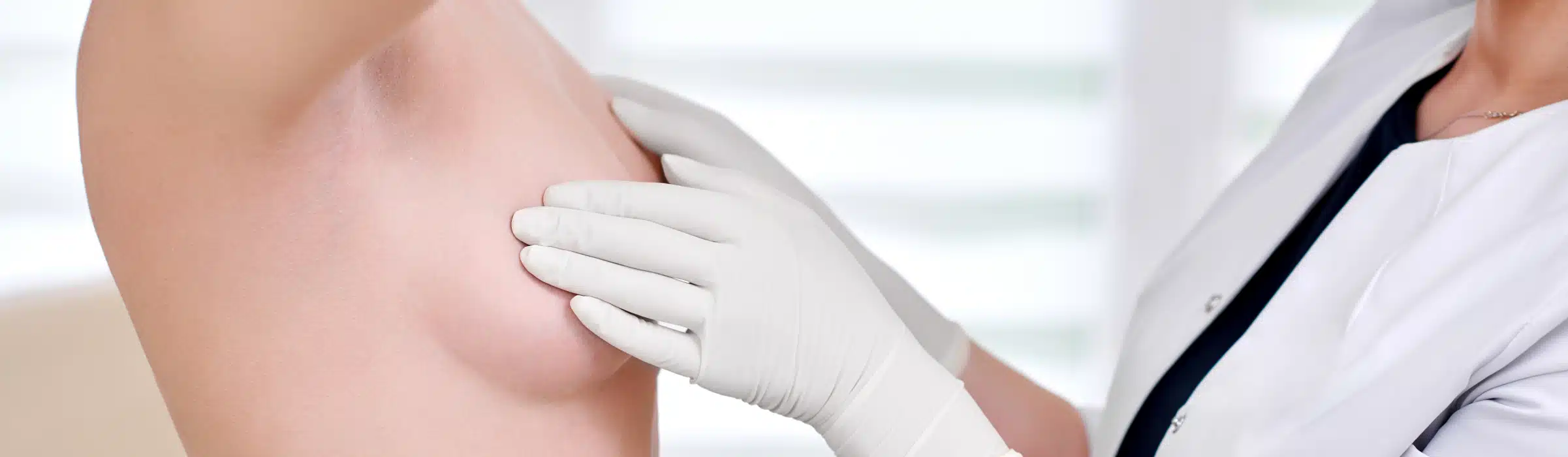 Surveillance post augmentation mammaire | Dr Romain Aimard | Lyon et Saint-Etienne